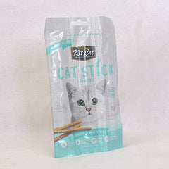 KITCAT Snack Kucing Cat Stick Chicken and Wild Berries 15gr no type Tidak ada merek 
